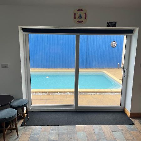 The Dog House Apartment Birkenhead Exterior photo