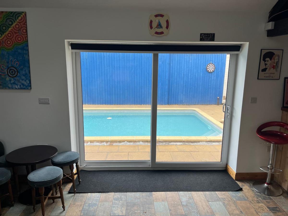 The Dog House Apartment Birkenhead Exterior photo